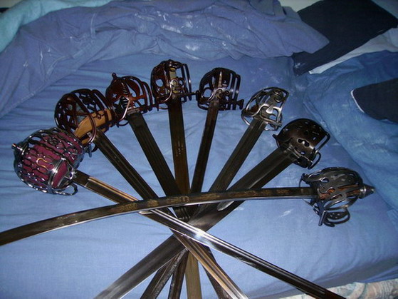1216BedofcustomBH1.jpg
