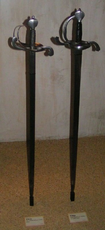 1640_s_cavalry_swords.jpg