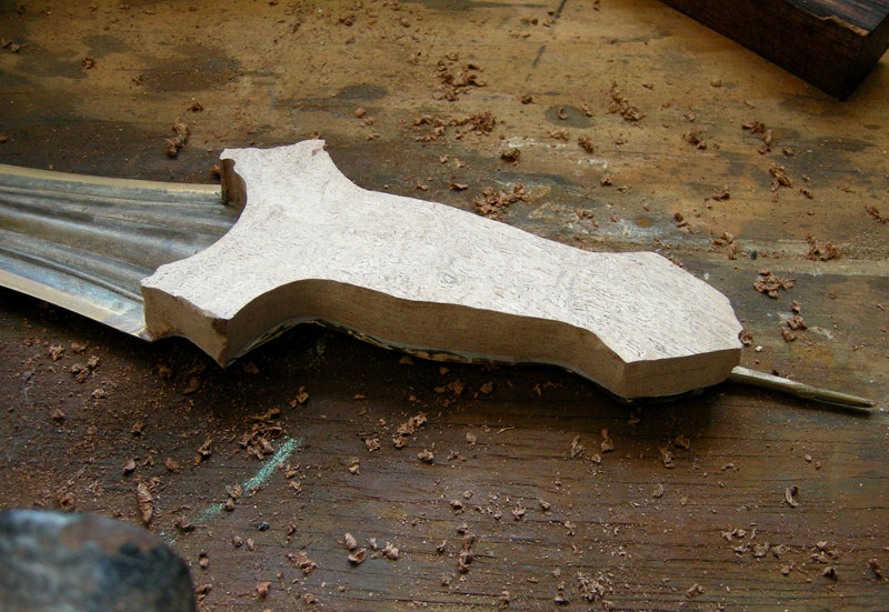 43.GripPlateCutToEdgeOfGrip.jpg