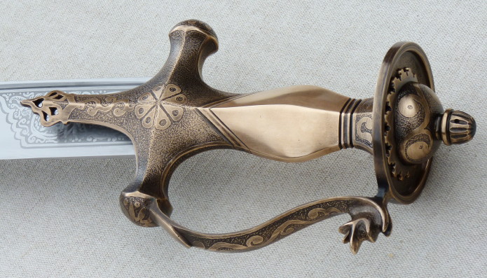 4 Sosun pattah hilt closeup2 SPII026b_1.jpg