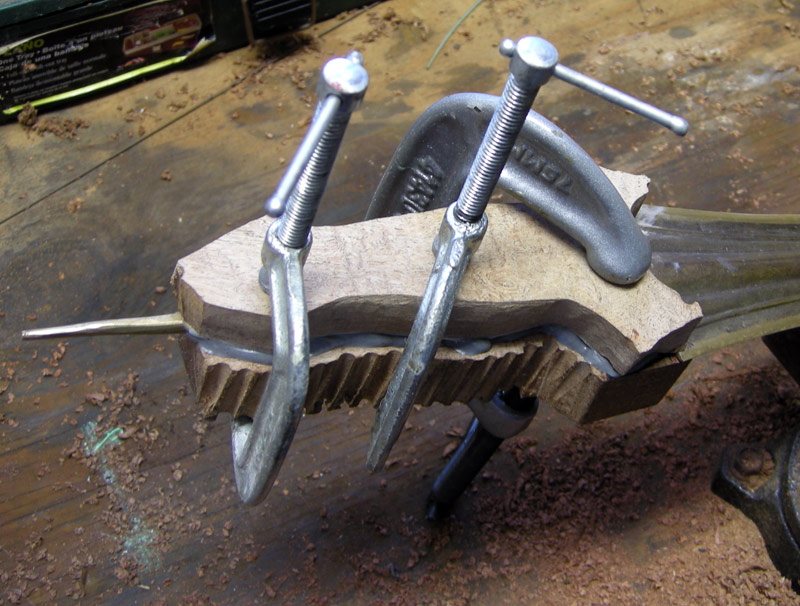 50.GripPlatesClampedTogethe.jpg