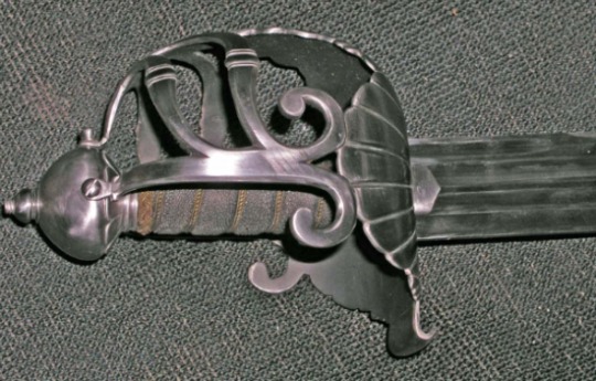 backsideRH01sm.jpg