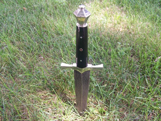 Daggar 004.jpg