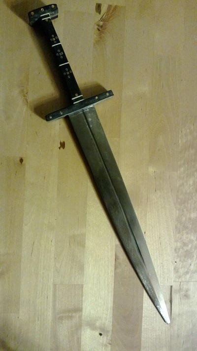 diy-two-daggers-5.jpg