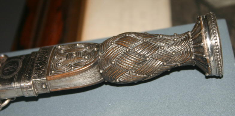 Edin Castle dirk.jpg