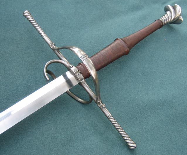 Estoc.hilt2.jpg