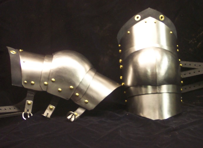 fanless knees reduced.jpg