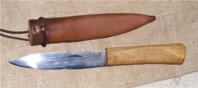 field knife.jpg