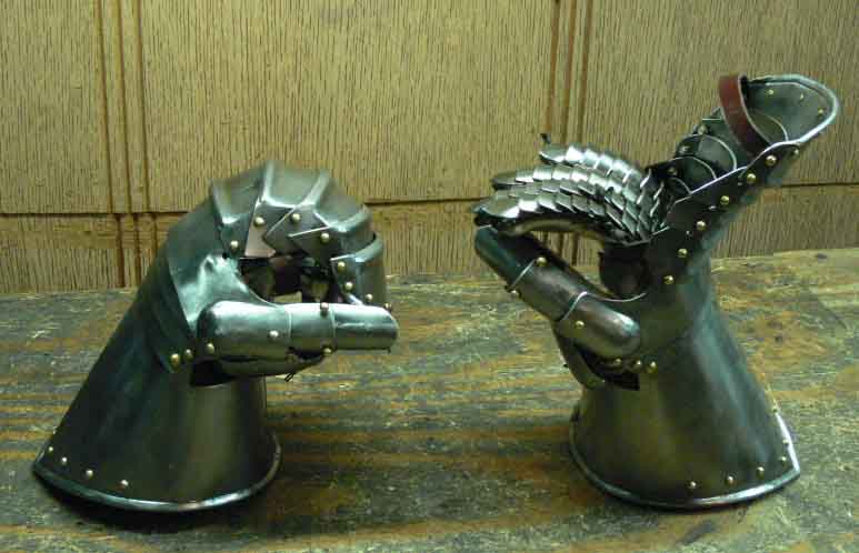 fingered mitten gauntlets - fingers01.jpg