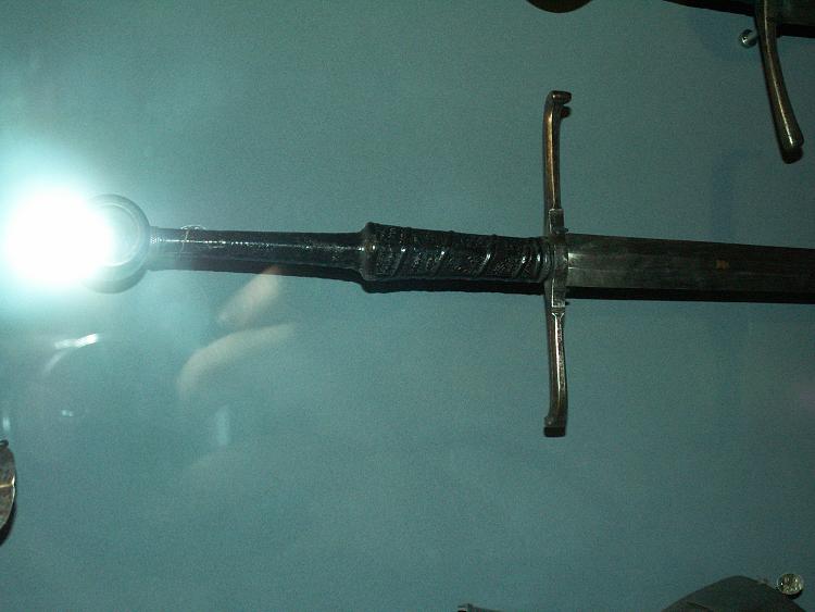 Germanlongsword.jpeg