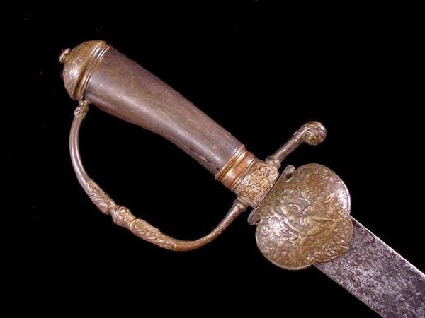 hunting sword with horn grip.jpg