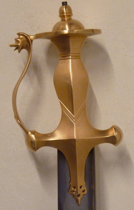i Hilt ready filed SPII777b_1.jpg
