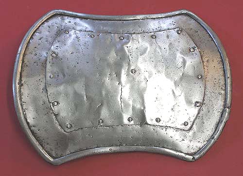 ITALIAN 16TH C. HAND BUCKLER (SHIELD) 17 x 13 inches.jpg