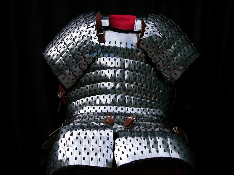 kermongolsteelscale11.jpg