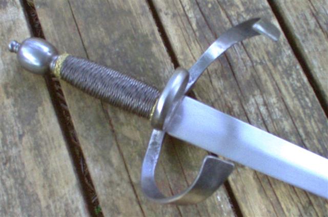lefthand dagger 004 (Small).jpg