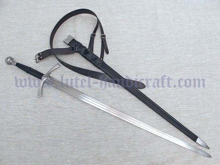 Longsword 15006Acw.jpg