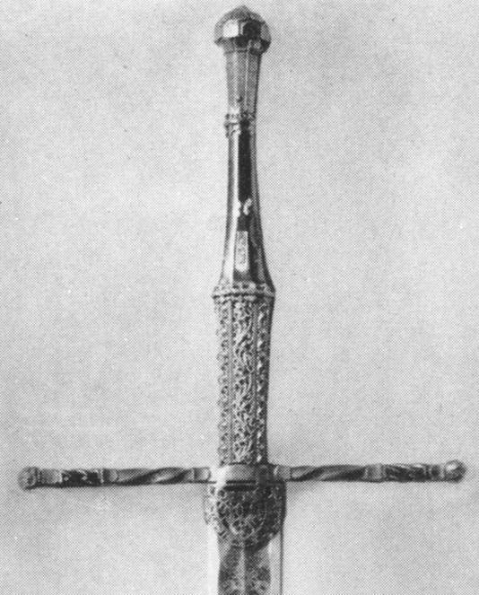 Max Longsword Hilt.jpg