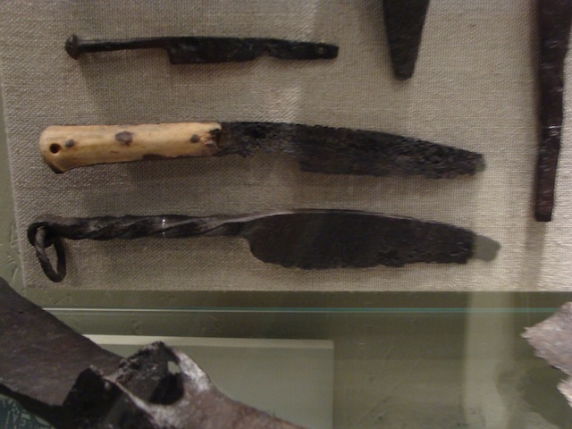 medieval knife II.jpg