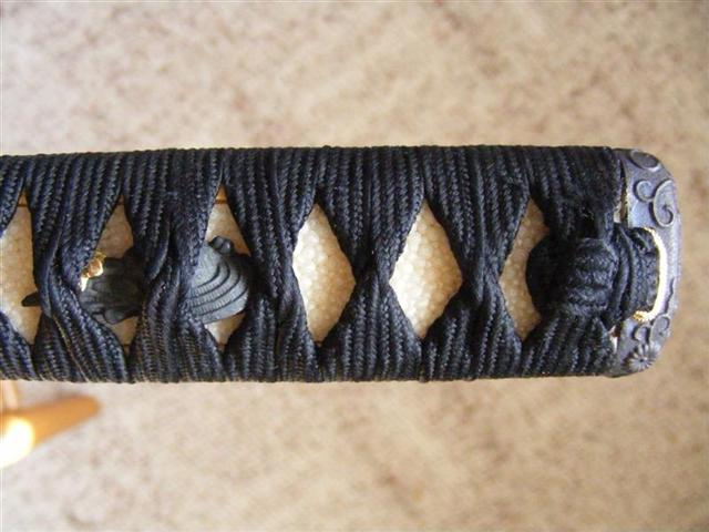 Menuki & Kashira Ura2 (Medium) (Small).JPG