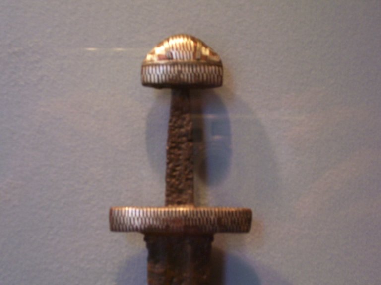 norsehilt.jpg