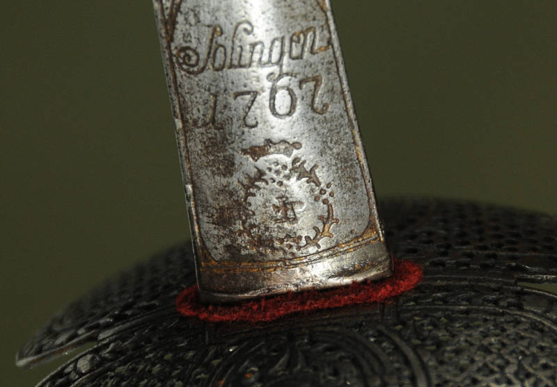 peirced hilt 8.jpg