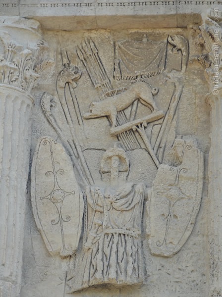 roman-architecture-detail-triumphal-arch-of-orange-france.jpg