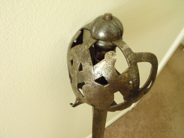 Shearer Ribbon Hilt III.jpg