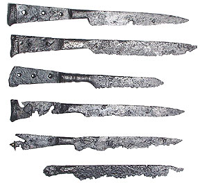sideknives.jpg