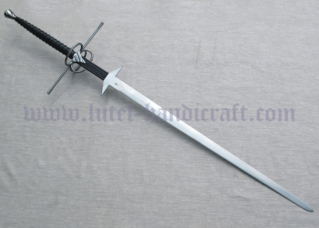two hander 16003D.jpg