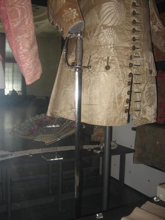 ukvasilversmallsword2.JPG