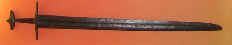 Viking_swords Wikingermuseum in Hedeby.jpg