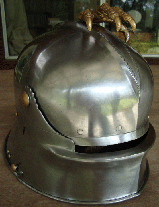 Walters-claw-sallet-LHS-front.gif
